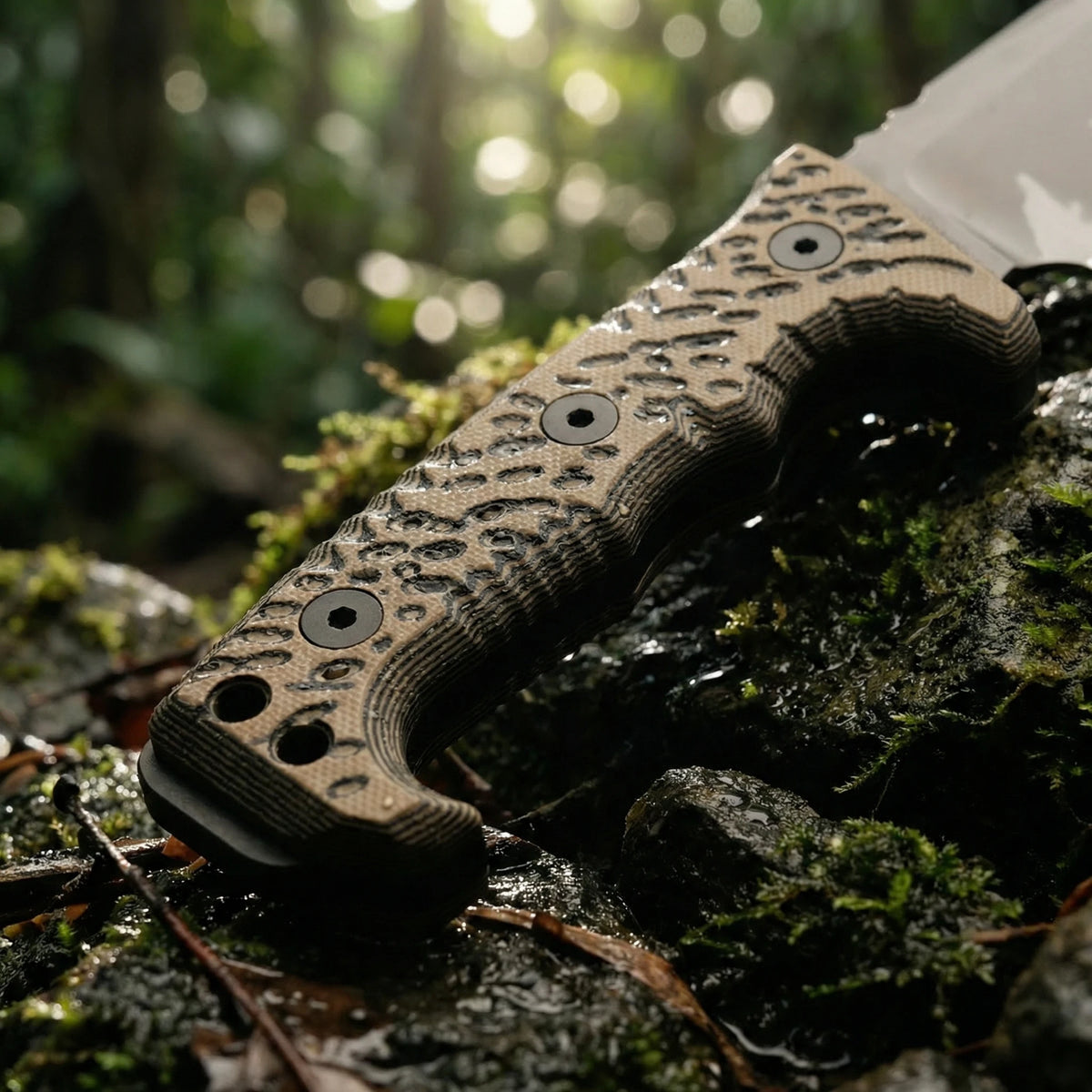 Steel Fixed Blade Camping Knife With Ergonomic Handle